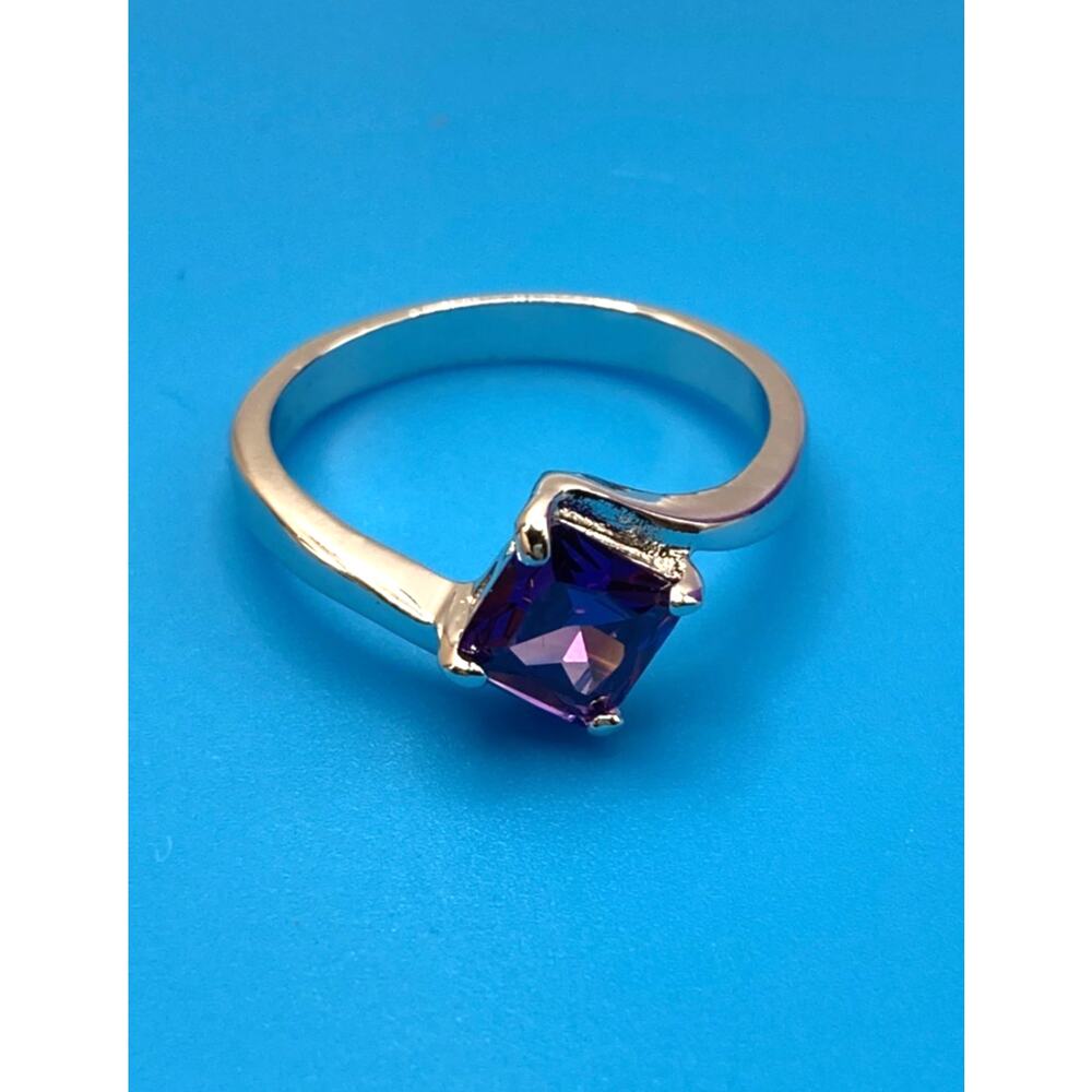 Purple Square Prong Set Silver Overlay Ring Made with SWAROVSKI Elements Sz 8*